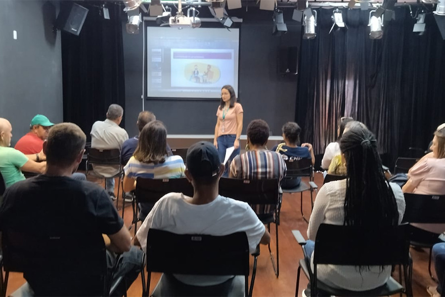 Balcão de empregos é realizado pela Prefeitura e IBGE